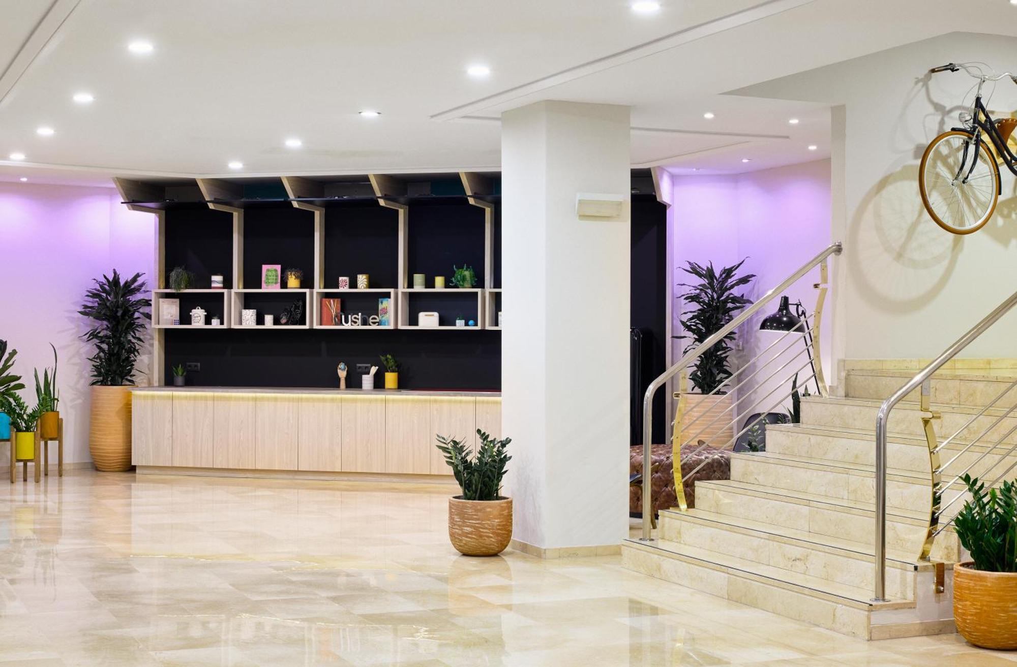 Innside By Melia Barcelona Apolo Eksteriør billede