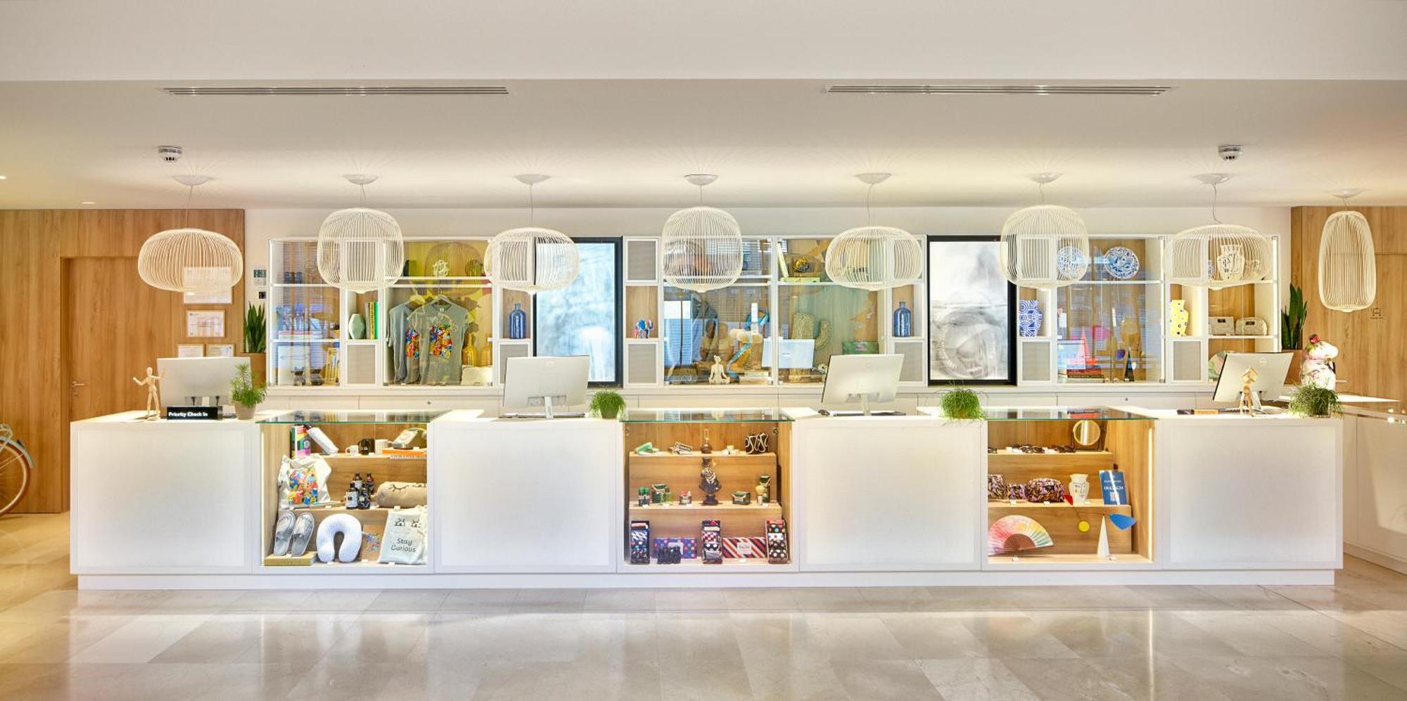 Innside By Melia Barcelona Apolo Eksteriør billede
