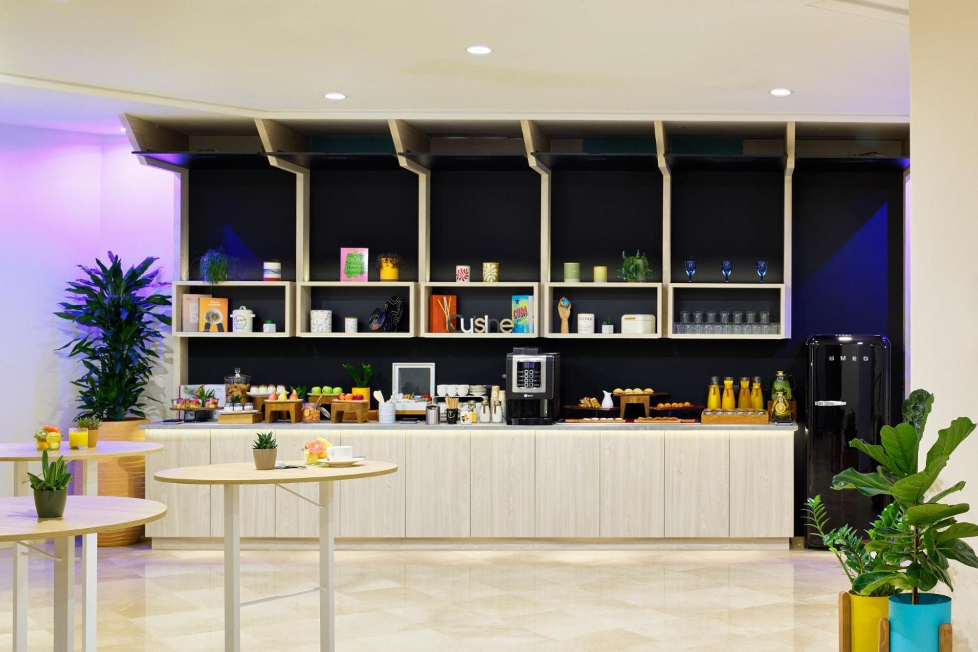 Innside By Melia Barcelona Apolo Eksteriør billede